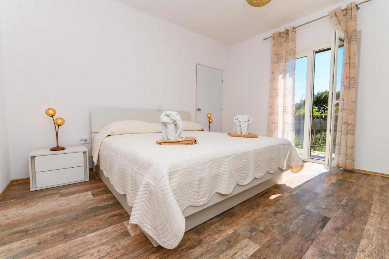 Apartman Paradiso Martinscica  Bagian luar foto